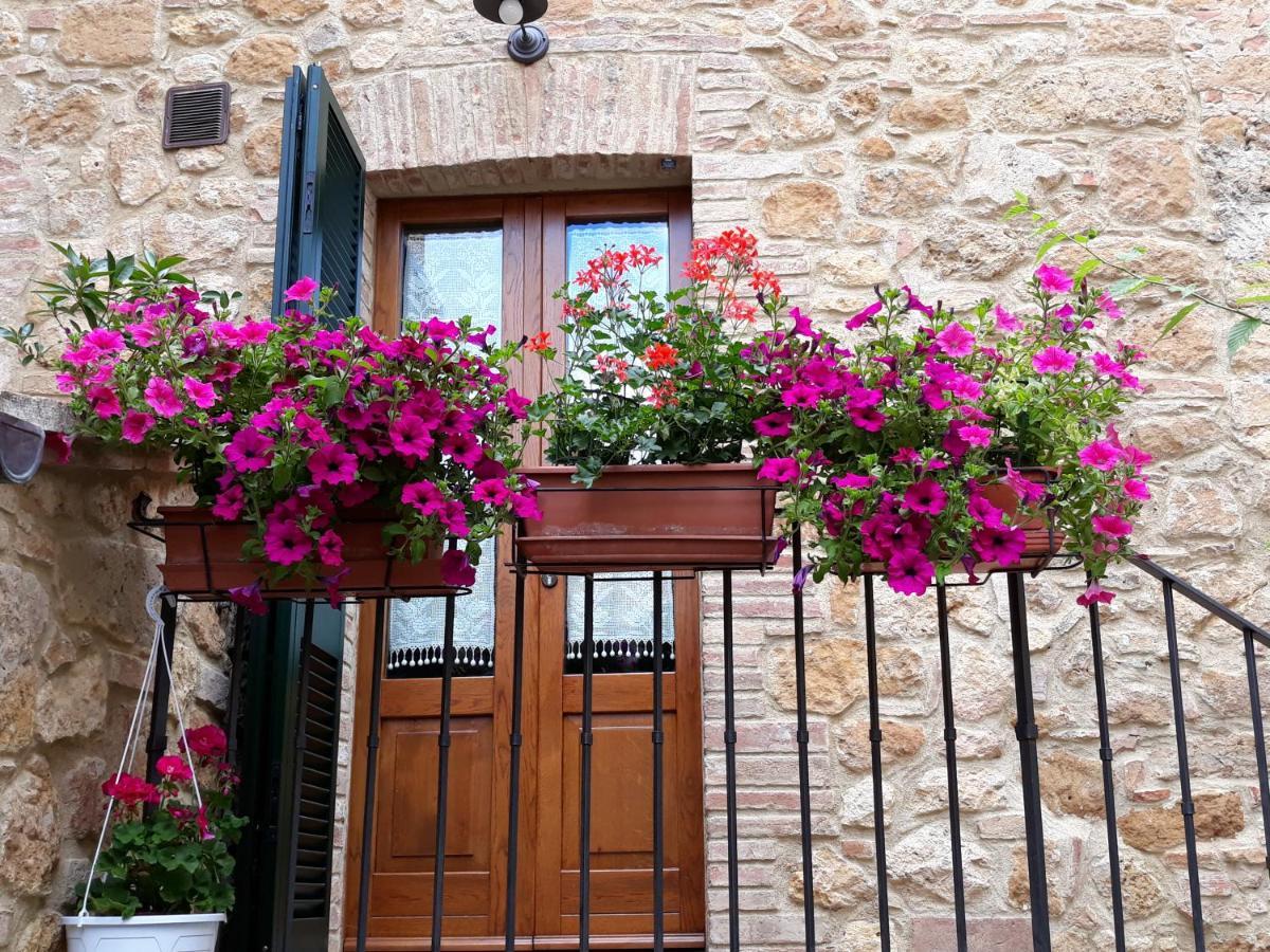 La Corte Antica Apartment *